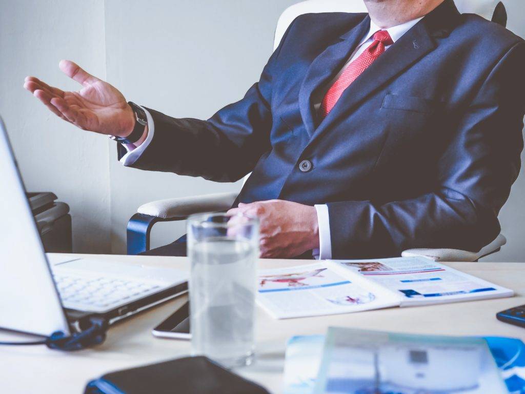 Video conference in a virtual team